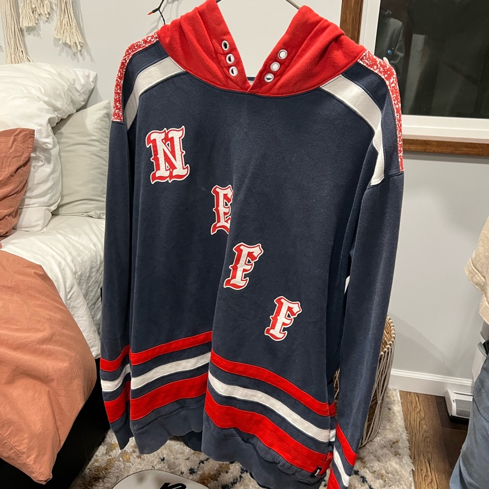 Vintage NEFF snowboarding hoodie